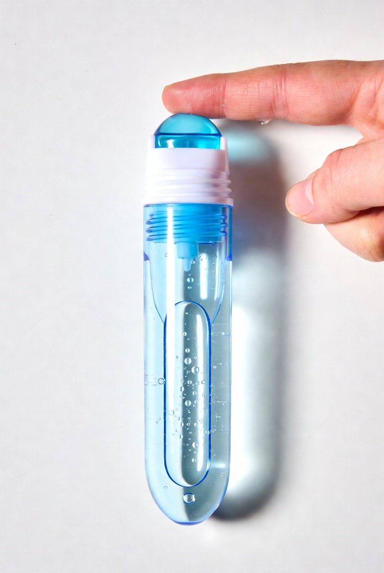 Finger Wet Device Roll